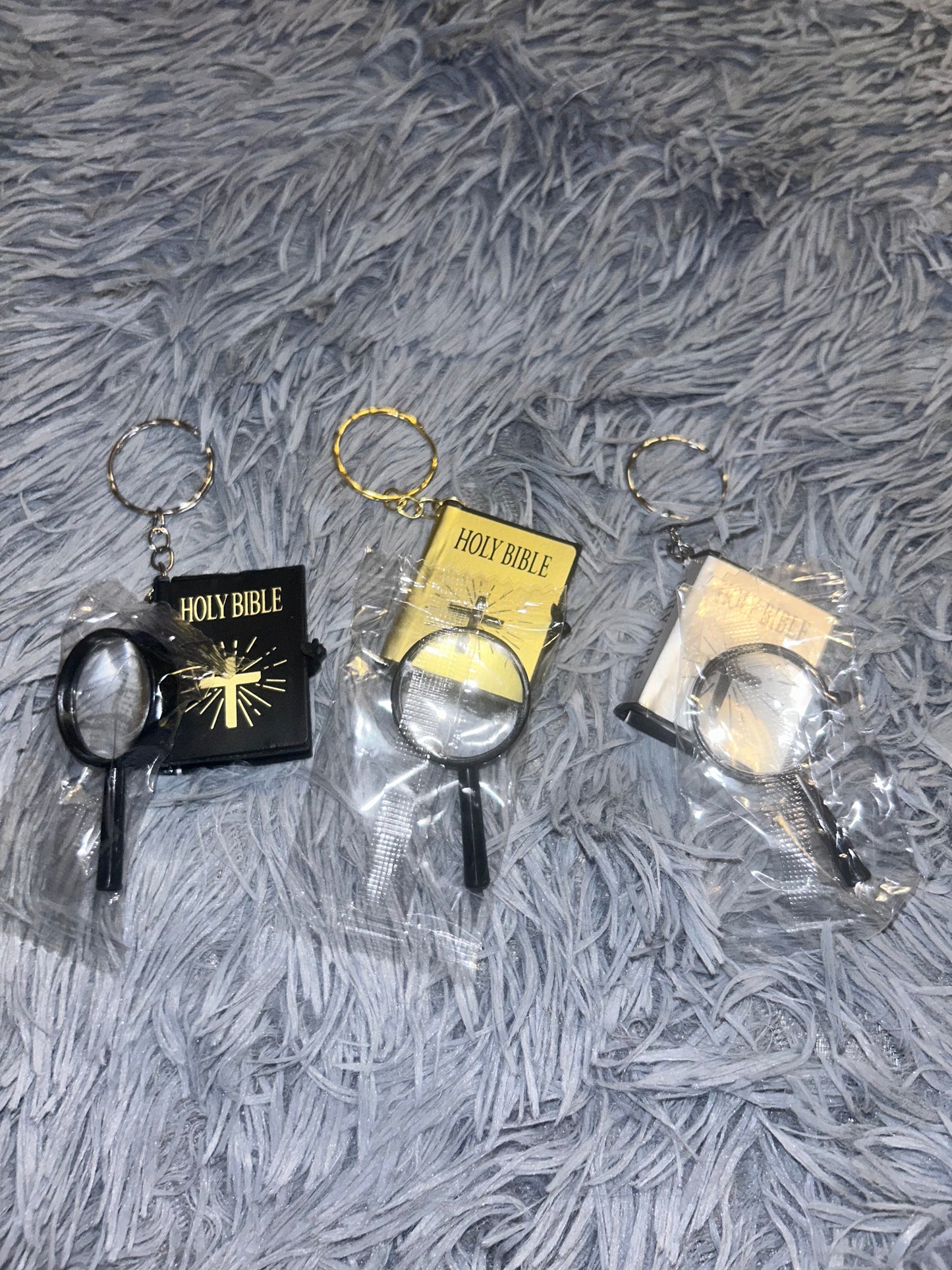 Mini KJV Bible Keychain with magnifying glass included. 3 Colors to choose from